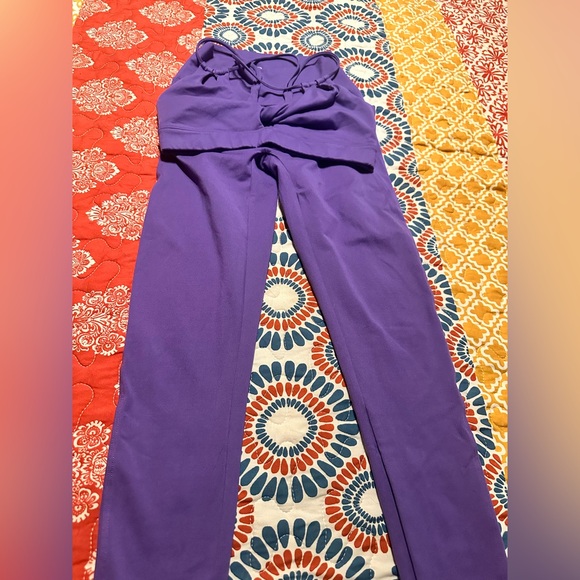 Bombshell Sportswear Twist Sports Bra & Leggings Royal Purple Women's Small - Picture 8 of 10